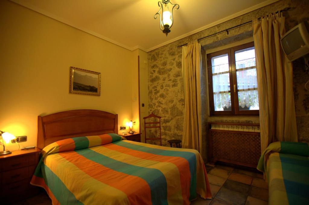 לקומברי Hostal Rural Elosta מראה חיצוני תמונה