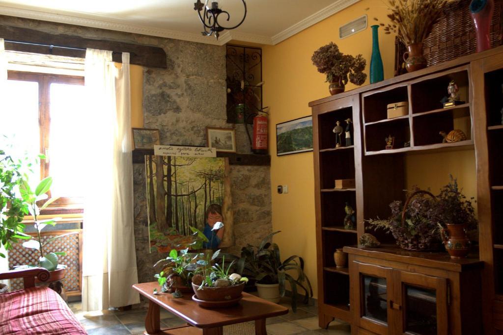לקומברי Hostal Rural Elosta מראה חיצוני תמונה